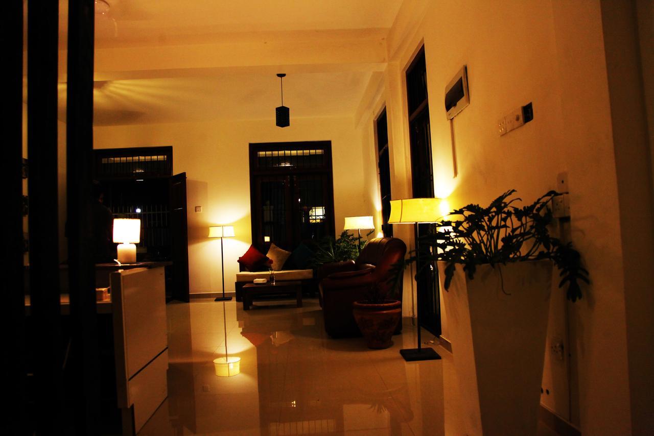 Rohini Residence Airport Transit Hotel Katunayaka Luaran gambar